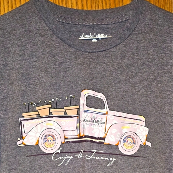 Lincoln Outfitters Tops - Womens Truck Lincoln Outfitters Large